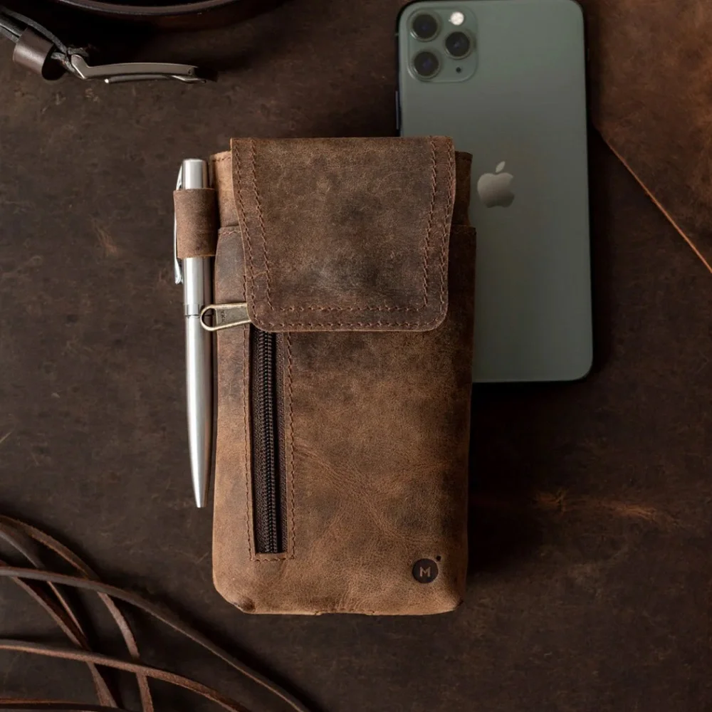 NWB MOONSTER LEATHER PHONE HOLSTER